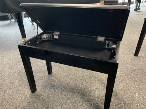 900 Yamaha Piano Bench Storage